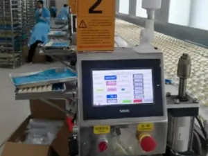 Machine à fabriquer les bases de tartes